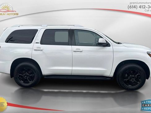 Used 2019 Toyota Sequoia SR5 AWD/4WD image 6