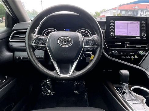 Used 2024 Toyota Camry LE FWD image 6