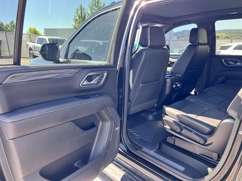 Used 2023 GMC Yukon XL SLT AWD/4WD image 64