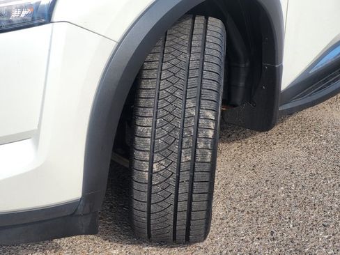 Certified 2024 Nissan Pathfinder Platinum AWD/4WD image 11