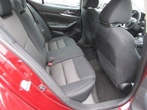 Used 2019 Nissan Maxima 3.5 S w/ Floor Mat Group FWD image 10