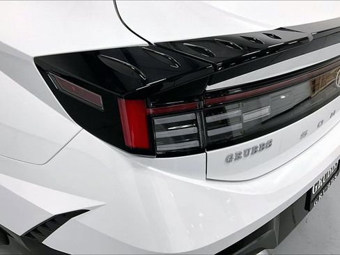 New 2026 BMW X1 xDrive28i w/ Convenience Package image 37