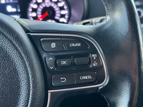 Used 2016 Kia Optima EX image 27