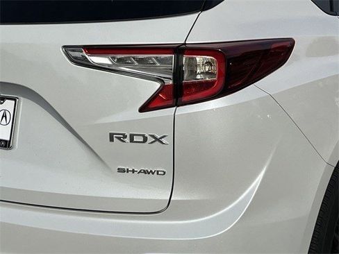 Used 2025 Acura RDX SH-AWD image 7