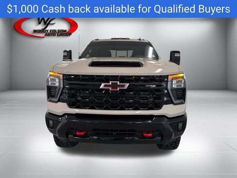 New 2026 Chevrolet Silverado 2500 ZR2 AWD/4WD image 2
