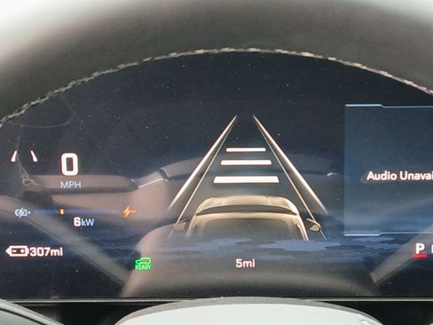 New 2026 Chevrolet Equinox EV LT image 8