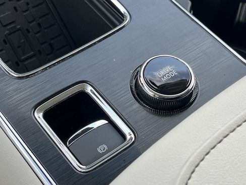 Used 2025 Lincoln Aviator Reserve w/ Equipment Group 201A AWD/4WD image 37