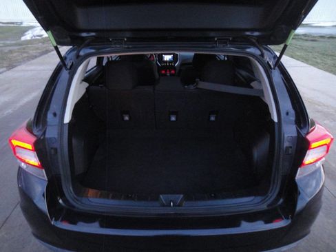 Used 2017 Subaru Impreza 2.0i Premium image 21