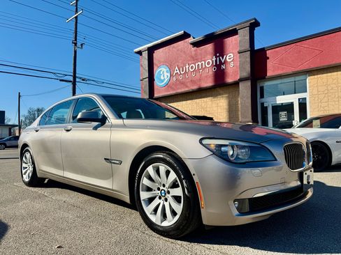 Used 2009 BMW 750Li image 1