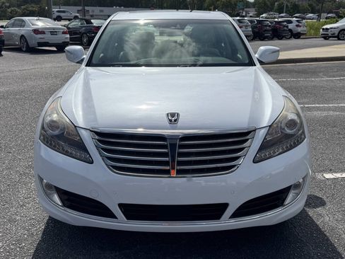 Used 2014 Hyundai Equus Signature RWD image 2