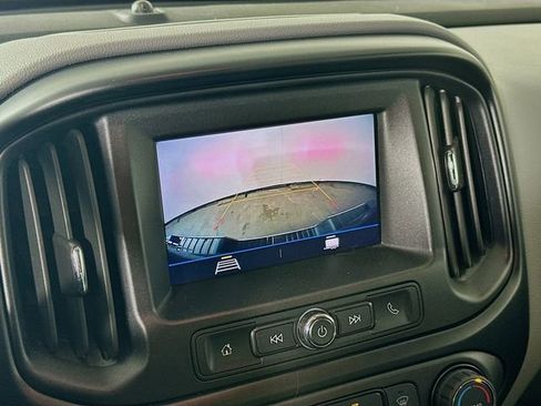 Used 2022 Chevrolet Colorado W/T w/ WT Convenience Package image 14