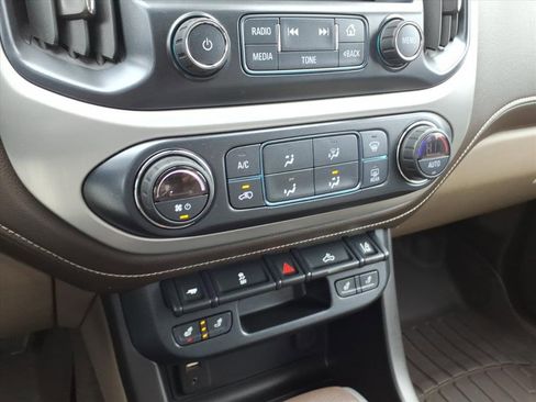 Used 2018 GMC Canyon SLT w/ Driver Alert Package image 22