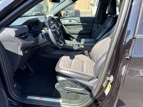 Used 2025 Ford Explorer ST-Line AWD/4WD image 10