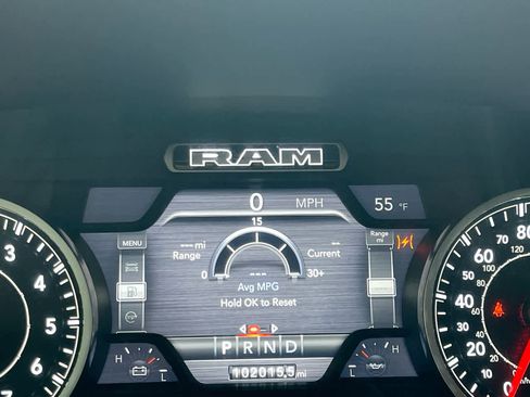 Used 2019 RAM 1500 Laramie image 15