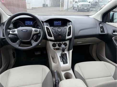 Used 2012 Ford Focus SE image 11