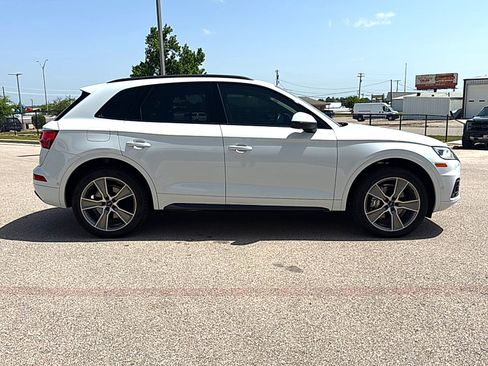 Used 2019 Audi Q5 Prestige w/ Prestige Package AWD/4WD image 5