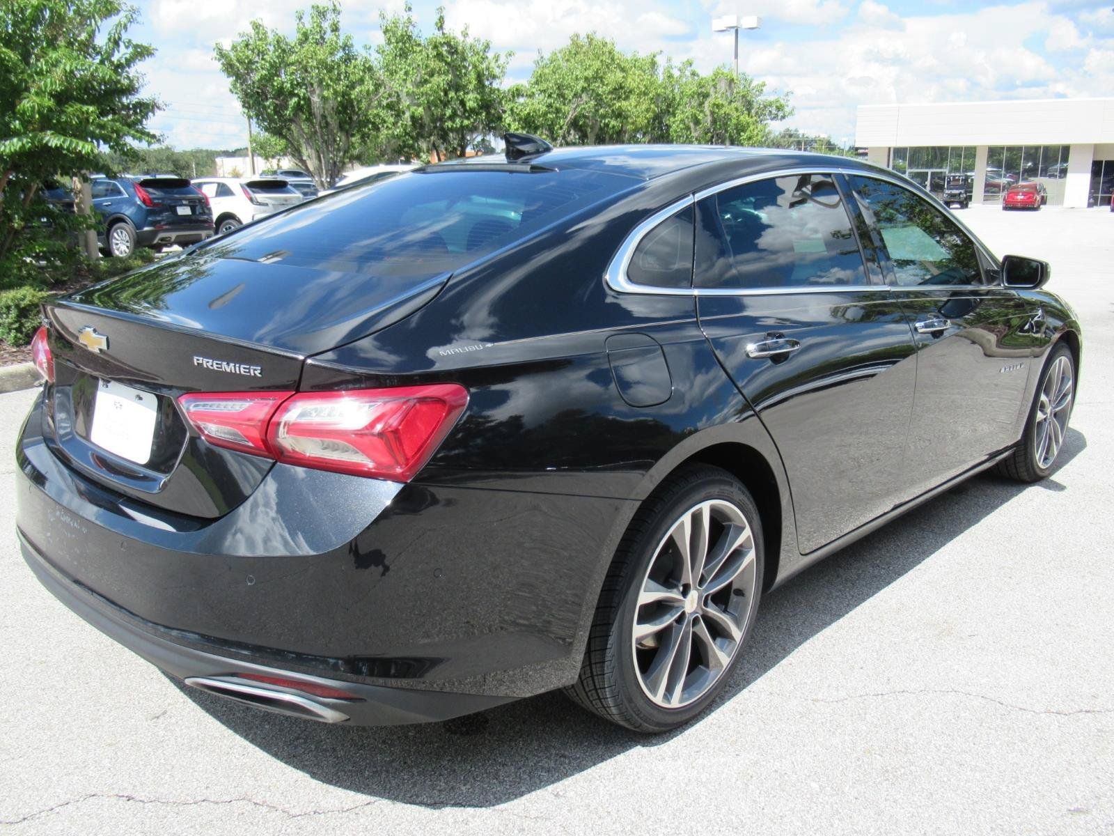 Used 2022 Chevrolet Malibu Premier FWD image 7