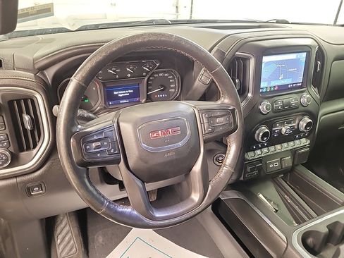 Used 2022 GMC Sierra 2500 AT4 w/ AT4 Preferred Package AWD/4WD image 7