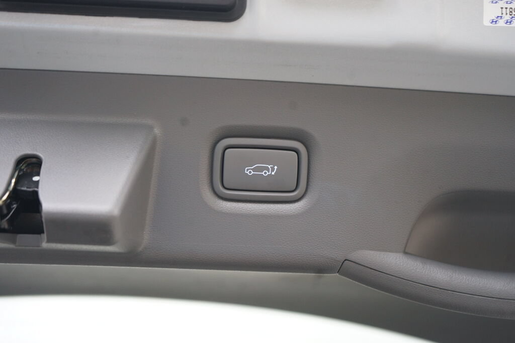 Certified 2024 Hyundai Ioniq 5 Limited AWD/4WD image 12