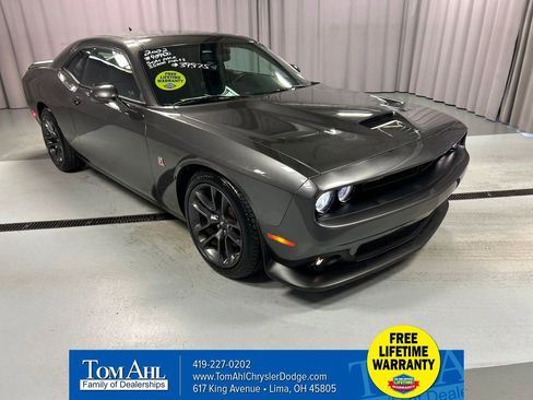 Used 2022 Dodge Challenger R/T Scat Pack image 1