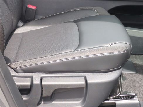 New 2026 Nissan Pathfinder SL w/ SL Premium Package FWD image 39