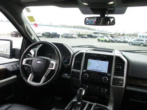 Used 2019 Ford F150 Lariat w/ Equipment Group 501A Mid image 25