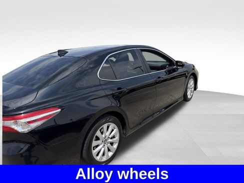 Used 2019 Toyota Camry LE FWD image 14