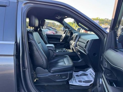 Used 2018 Ford Expedition XLT w/ Equipment Group 202A image 9