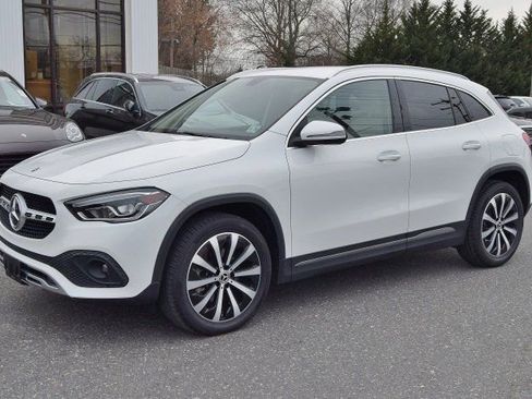 Used 2021 Mercedes-Benz GLA 250 4MATIC image 2