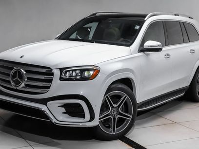 New 2026 Mercedes-Benz GLS 450 4MATIC