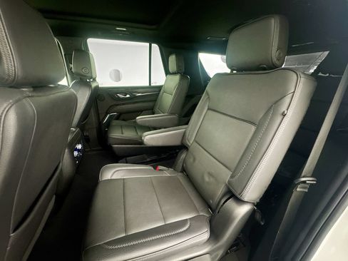 Used 2023 GMC Yukon Denali RWD image 24