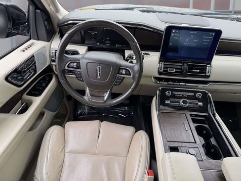 Used 2019 Lincoln Navigator L Reserve w/ Cargo Package AWD/4WD image 16