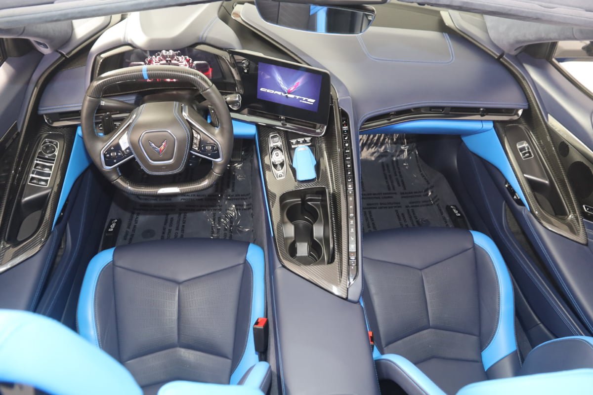 Used 2024 Chevrolet Corvette Z06 w/ Stealth Interior Trim Package RWD image 37