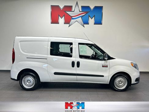 Used 2022 RAM ProMaster City Tradesman FWD image 1