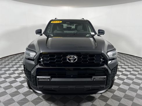 Used 2026 Toyota 4Runner TRD Off-Road Premium AWD/4WD image 2