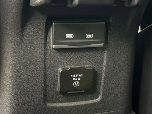 Used 2022 Jeep Wrangler Unlimited Sahara AWD/4WD image 37