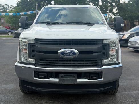 Used 2017 Ford F250 XL w/ Power Equipment Group AWD/4WD image 3