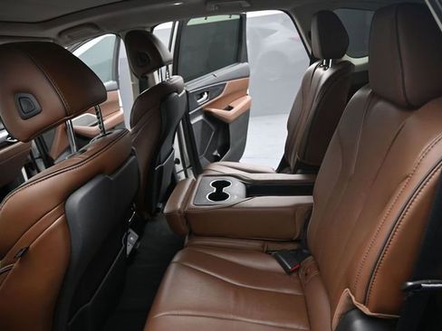 Used 2023 Acura MDX SH-AWD w/ Advance Package image 17