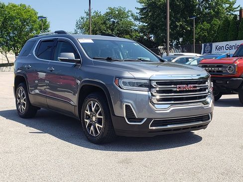Used 2020 GMC Acadia SLE w/ Driver Convenience Package FWD image 3