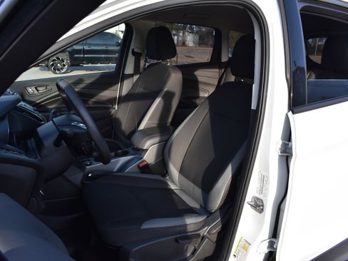 Used 2016 Ford Escape S image 27