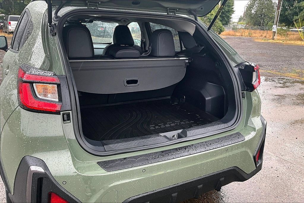 Used 2024 Subaru Crosstrek 2.5i Limited w/ Crosstrek Mirror Package AWD/4WD image 35