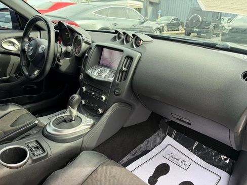 Used 2018 Nissan 370Z Touring image 20