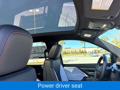 New 2025 Chevrolet Silverado EV RST AWD/4WD image 8