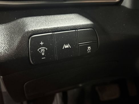 Used 2023 Hyundai Elantra SEL FWD image 19