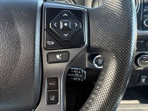 Used 2021 Toyota Tacoma TRD Off-Road AWD/4WD image 25