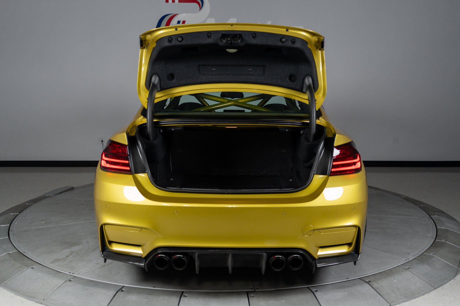 Used 2015 BMW M4 Coupe RWD image 21