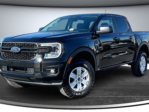 Used 2025 Ford Ranger XL image 3