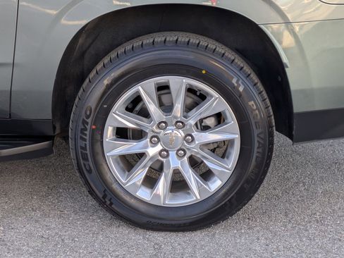 Certified 2023 Chevrolet Suburban Premier image 9