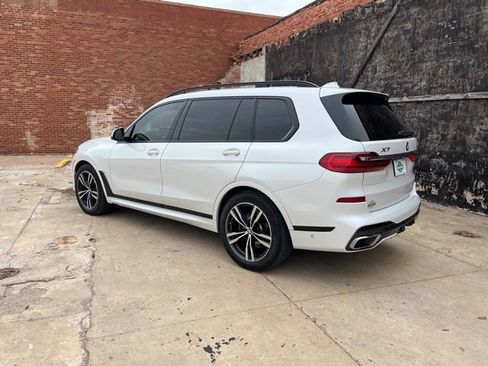 Used 2022 BMW X7 xDrive40i w/ M Sport Package AWD/4WD image 3