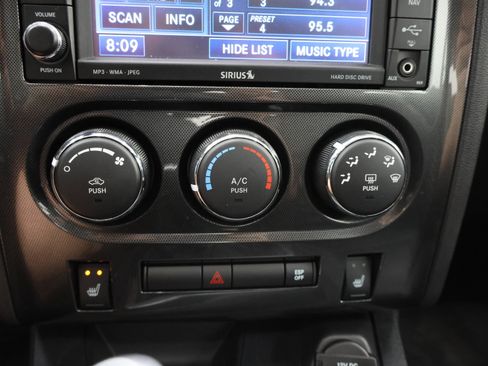 Used 2010 Dodge Challenger R/T RWD image 38